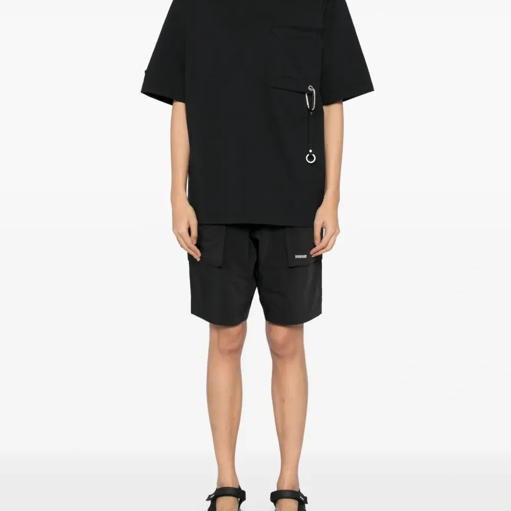 Футболка с карманом