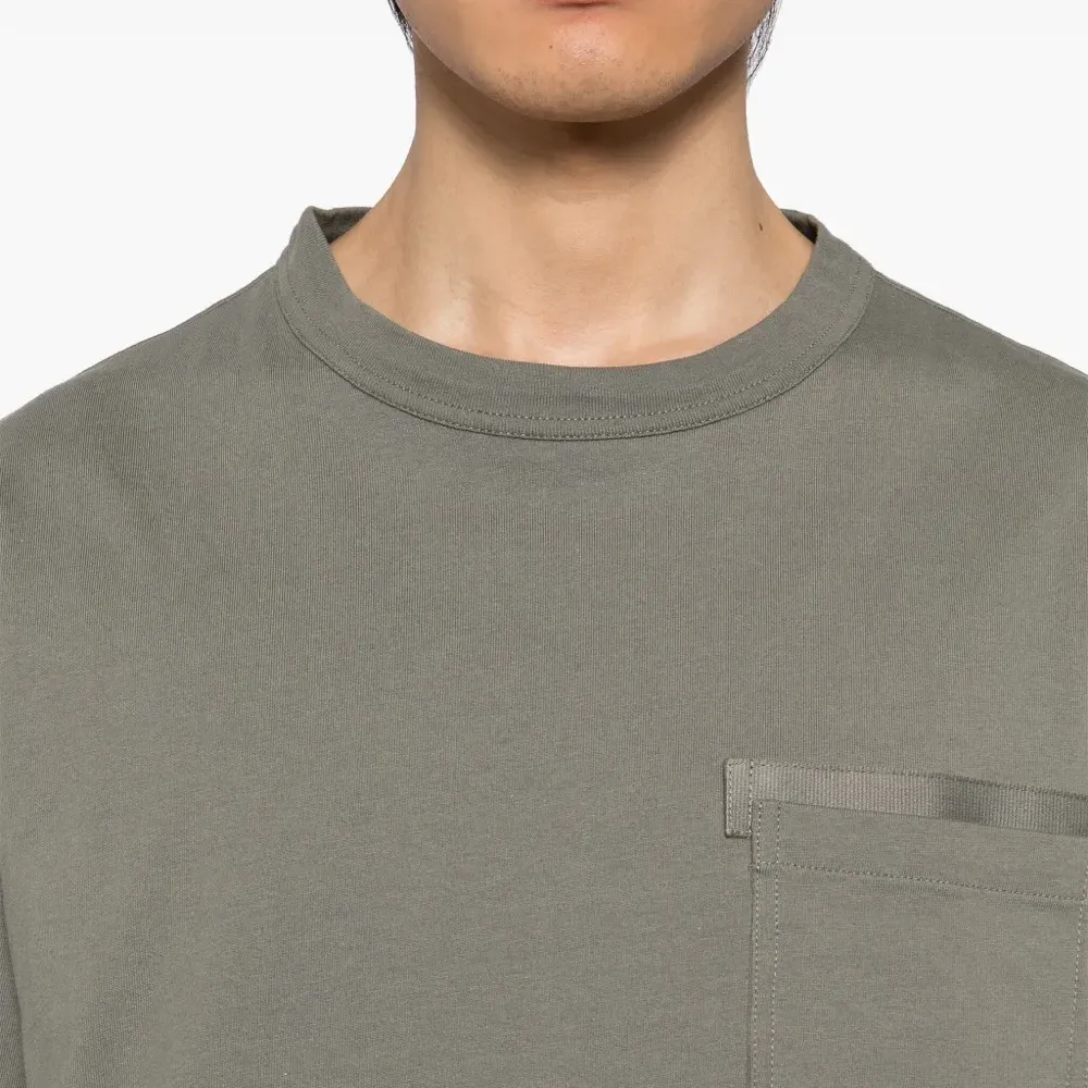 Футболка с карманом