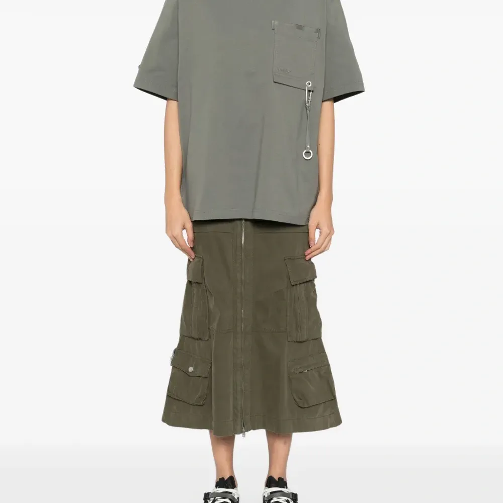 Футболка с карманом