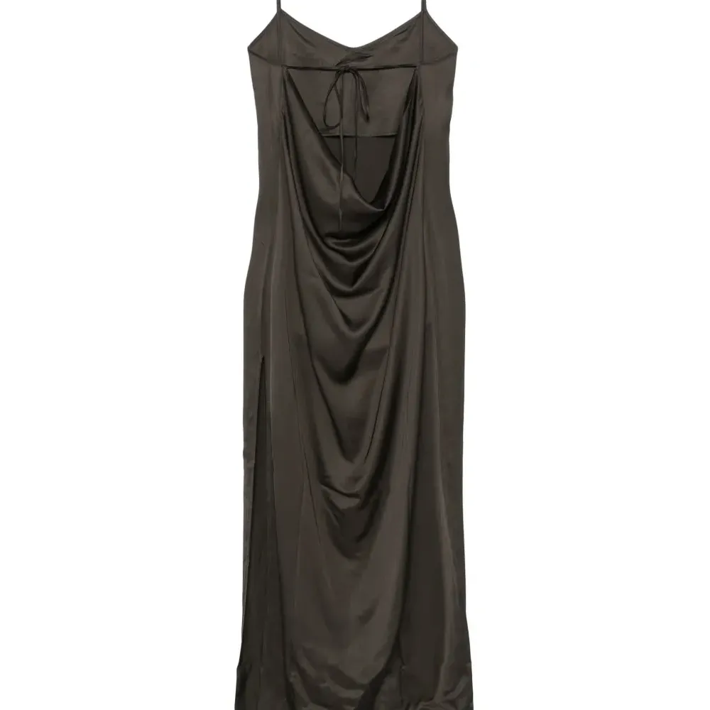 Платье макси с открытой спиной