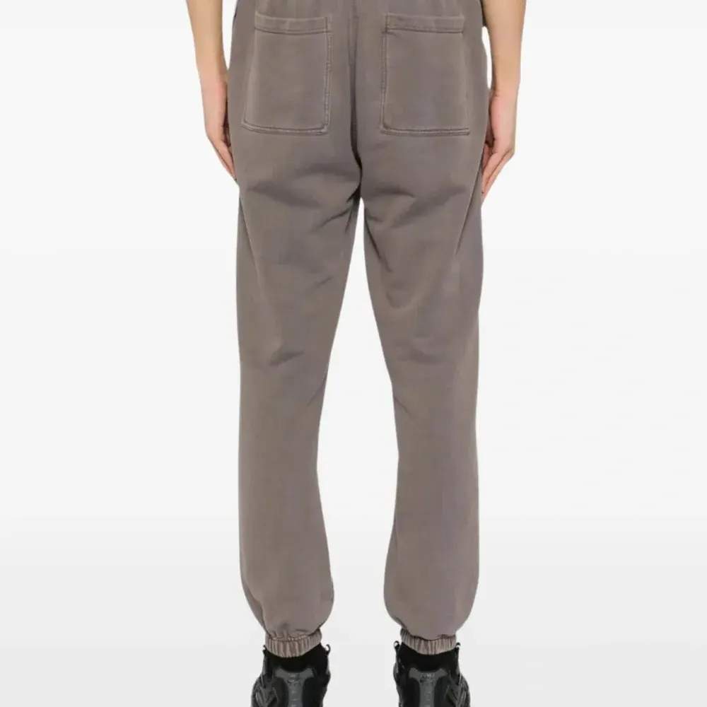 Спортивные брюки