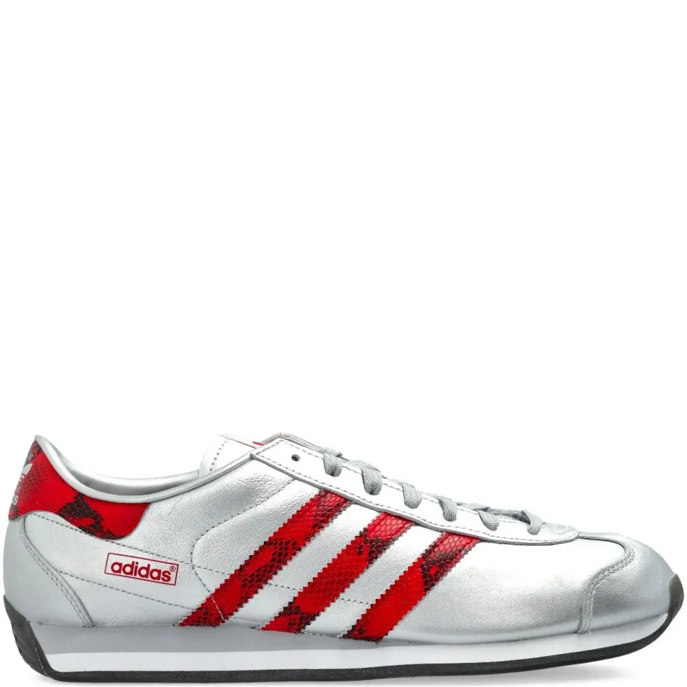 Кроссовки с эффектом металлик