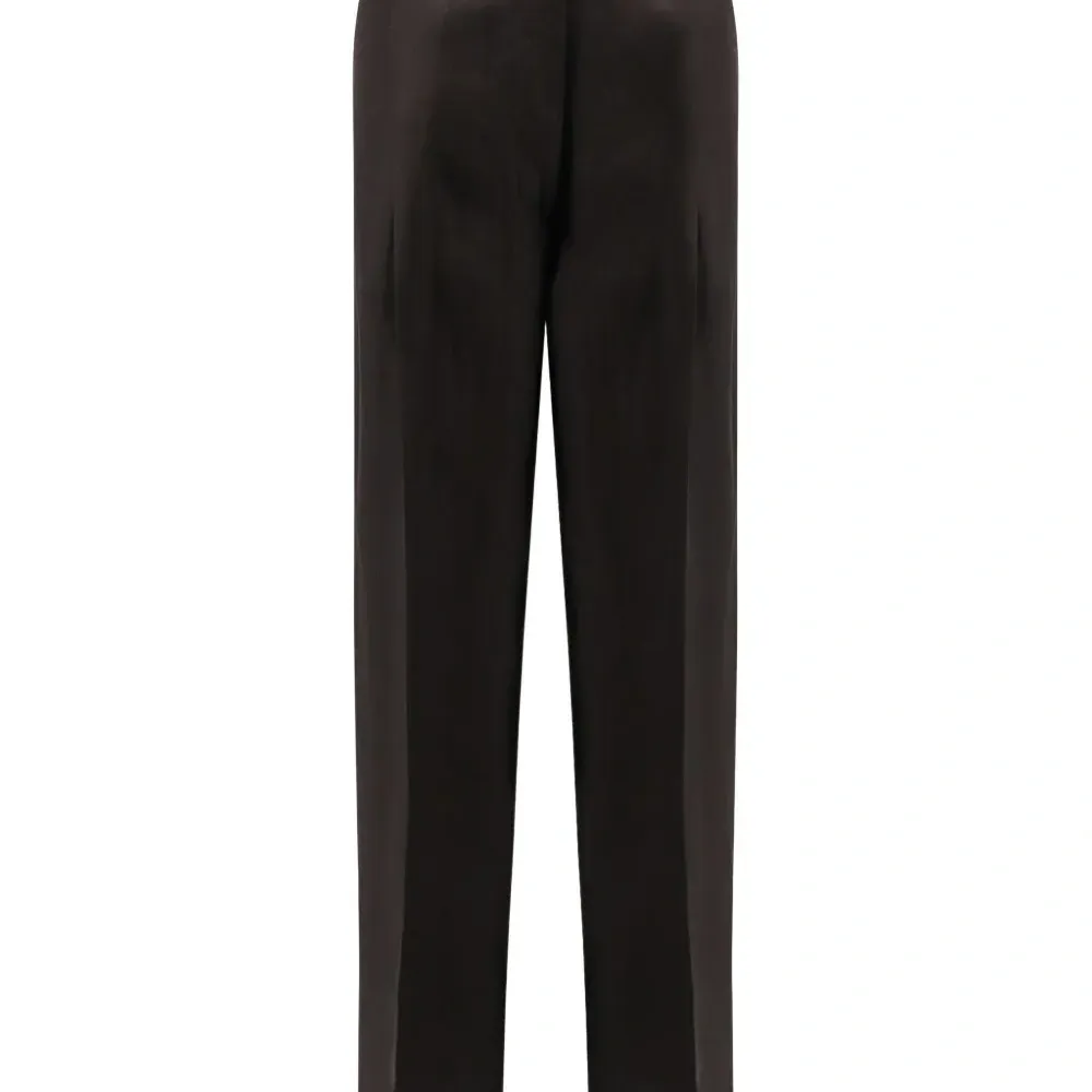 Брюки без защипов