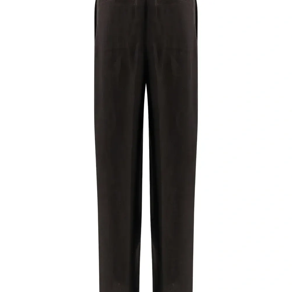 Брюки без защипов