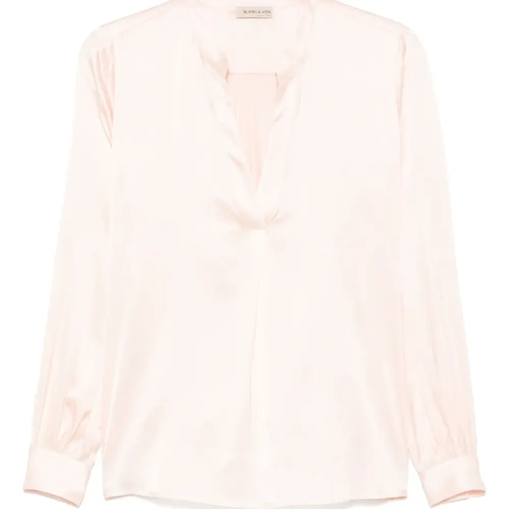 Атласная блузка