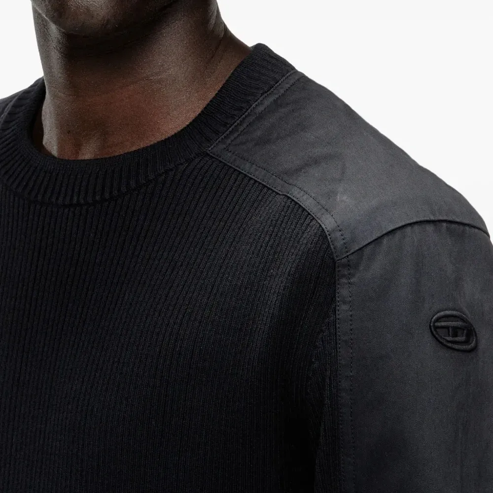 топ K-Martin в рубчик с длинными рукавами