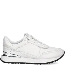 Кроссовки с логотипом