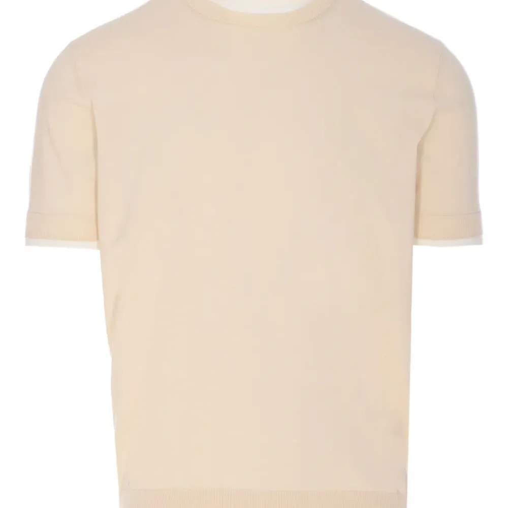 Футболка с круглым вырезом