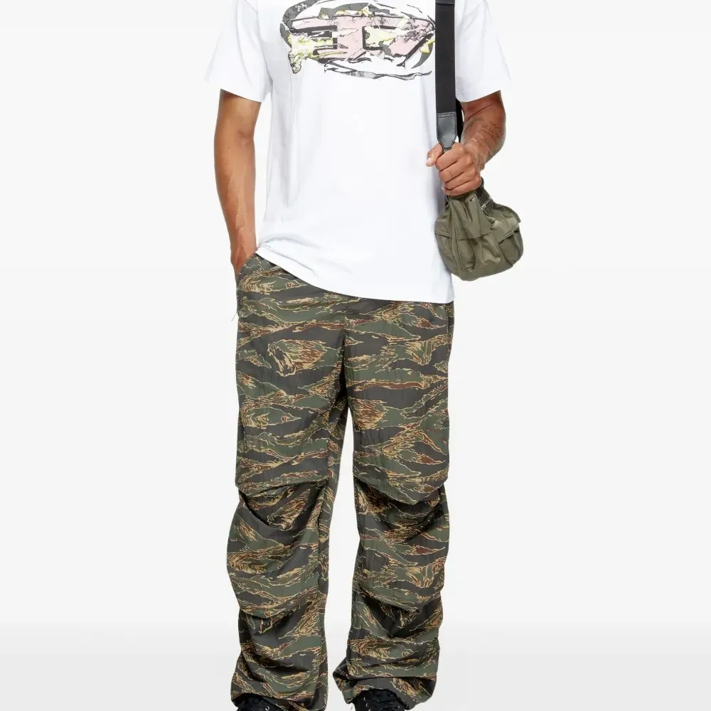 футболка с графичным принтом