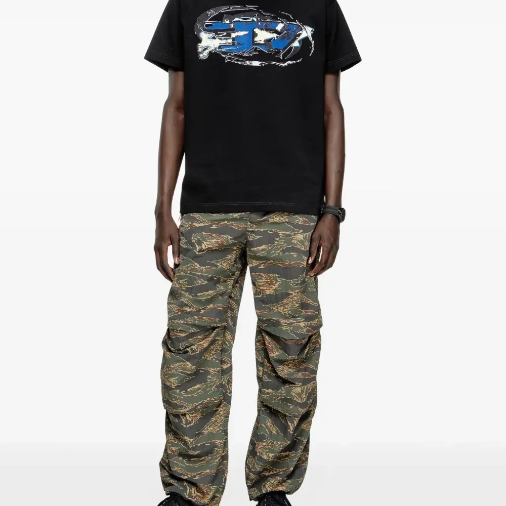 футболка T-Norm-T11 с графичным принтом