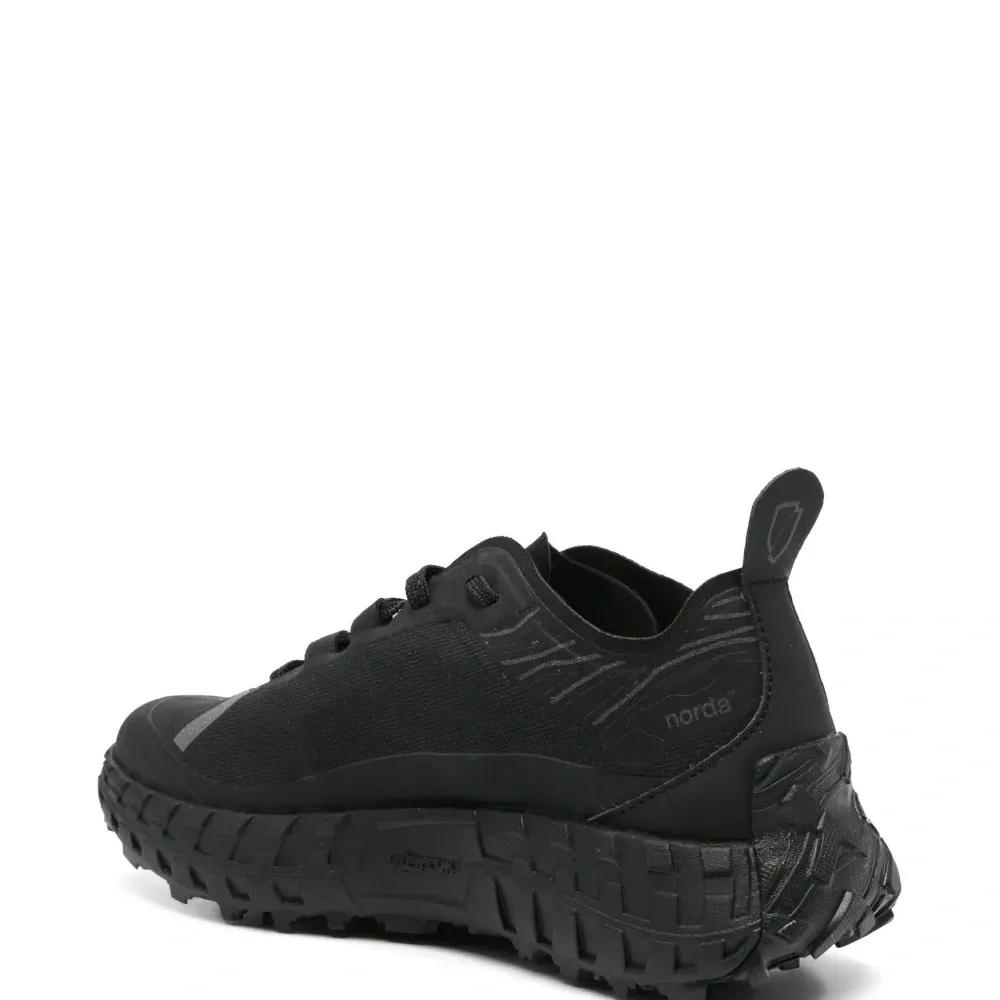 Кроссовки 001