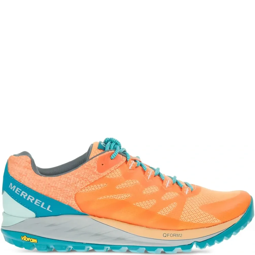 Кроссовки qform2