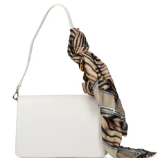 Сумка на плечо с тисненым логотипом