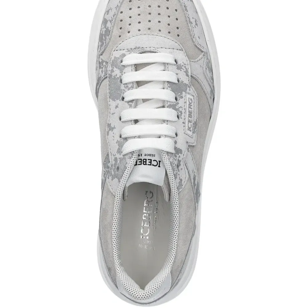 Кроссовки на платформе с камуфляжным принтом