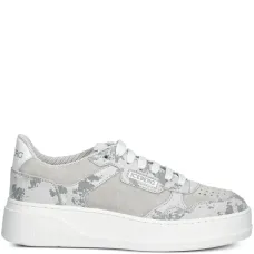 Кроссовки на платформе с камуфляжным принтом