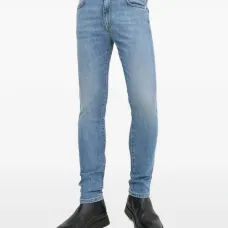 Узкие джинсы Узкие джинсы