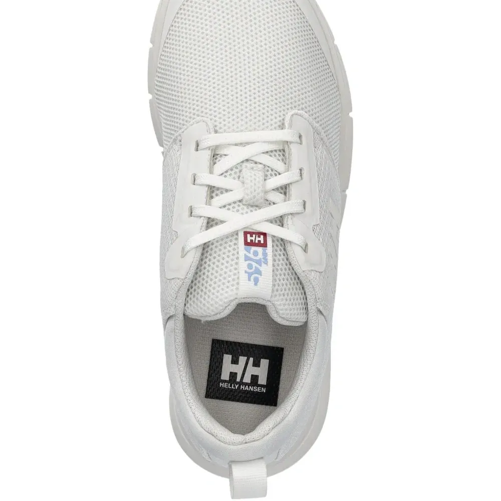 Кроссовки Feathering