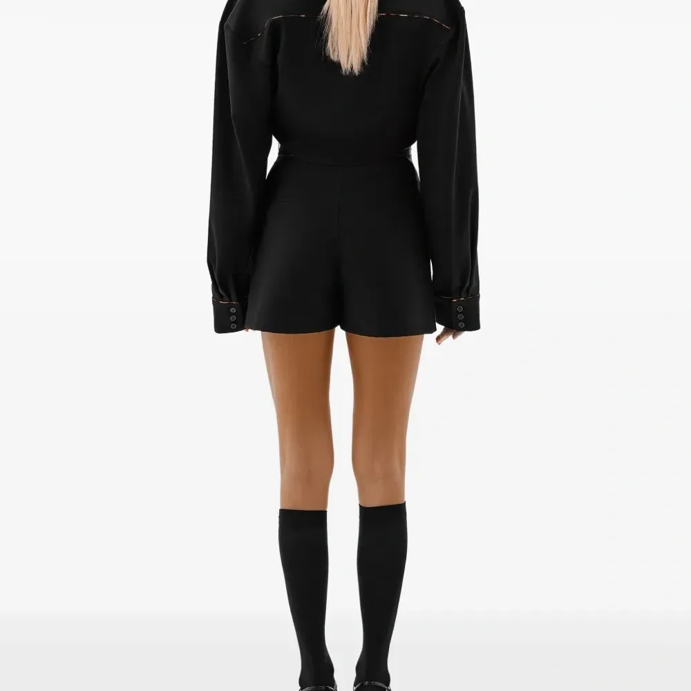 Шорты строгого кроя с завышенной талией