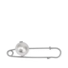 брошь с бусинами