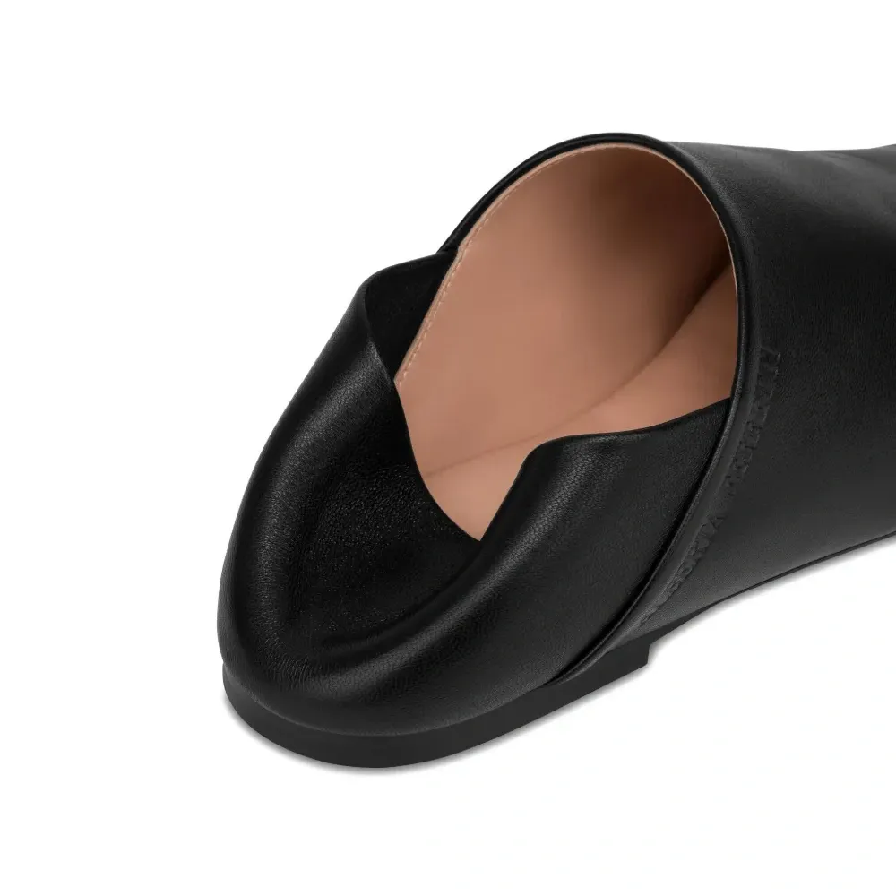 лоферы с тисненым логотипом