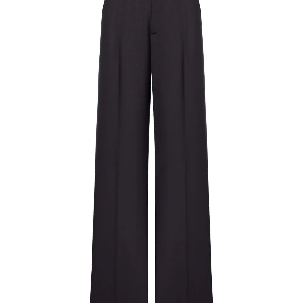 Брюки с защипами