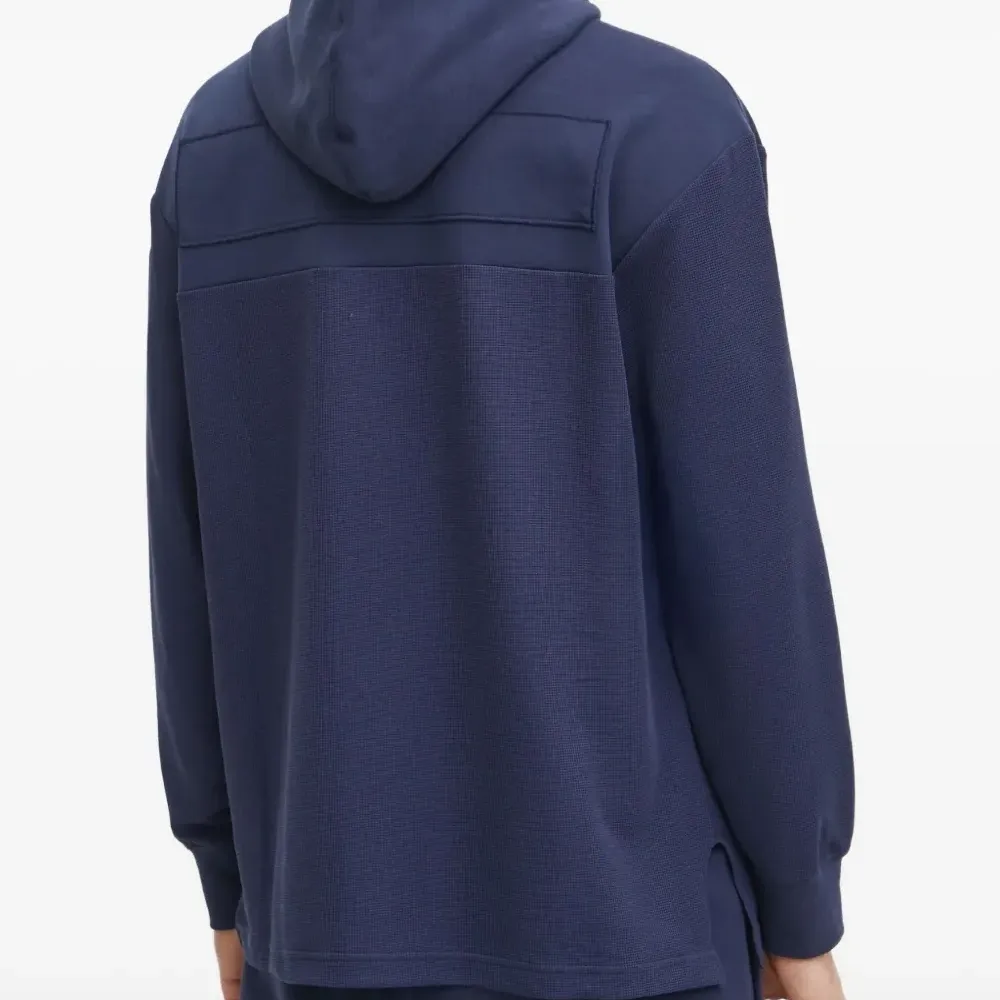 худи New England Patriots из коллаборации с NFL