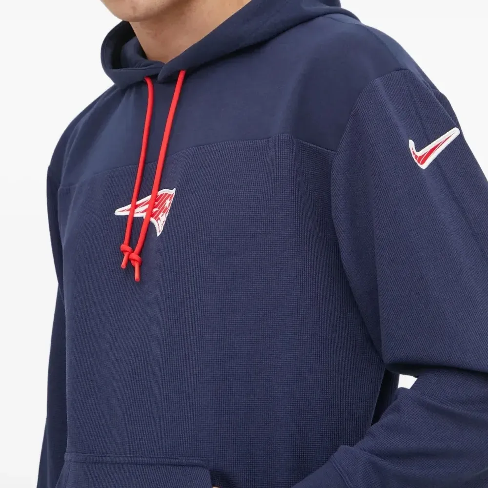 худи New England Patriots из коллаборации с NFL