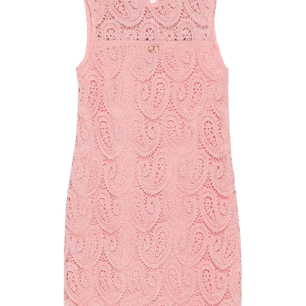 Кружевное платье