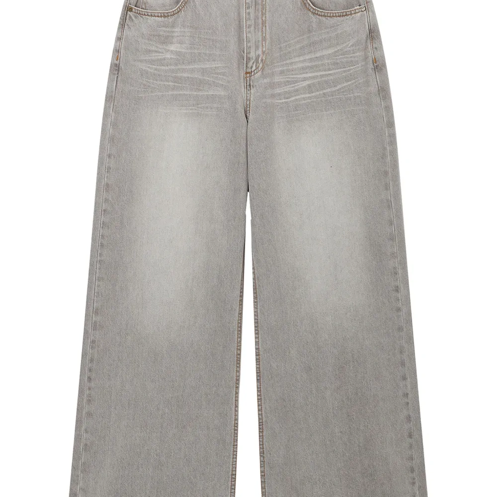 Широкие джинсы