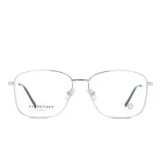 Очки в квадратной оправе