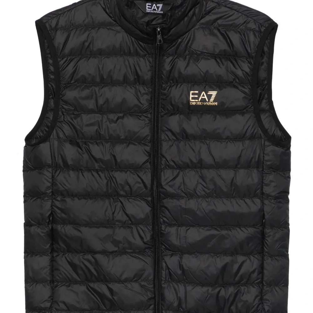 Дутый жилет с логотипом