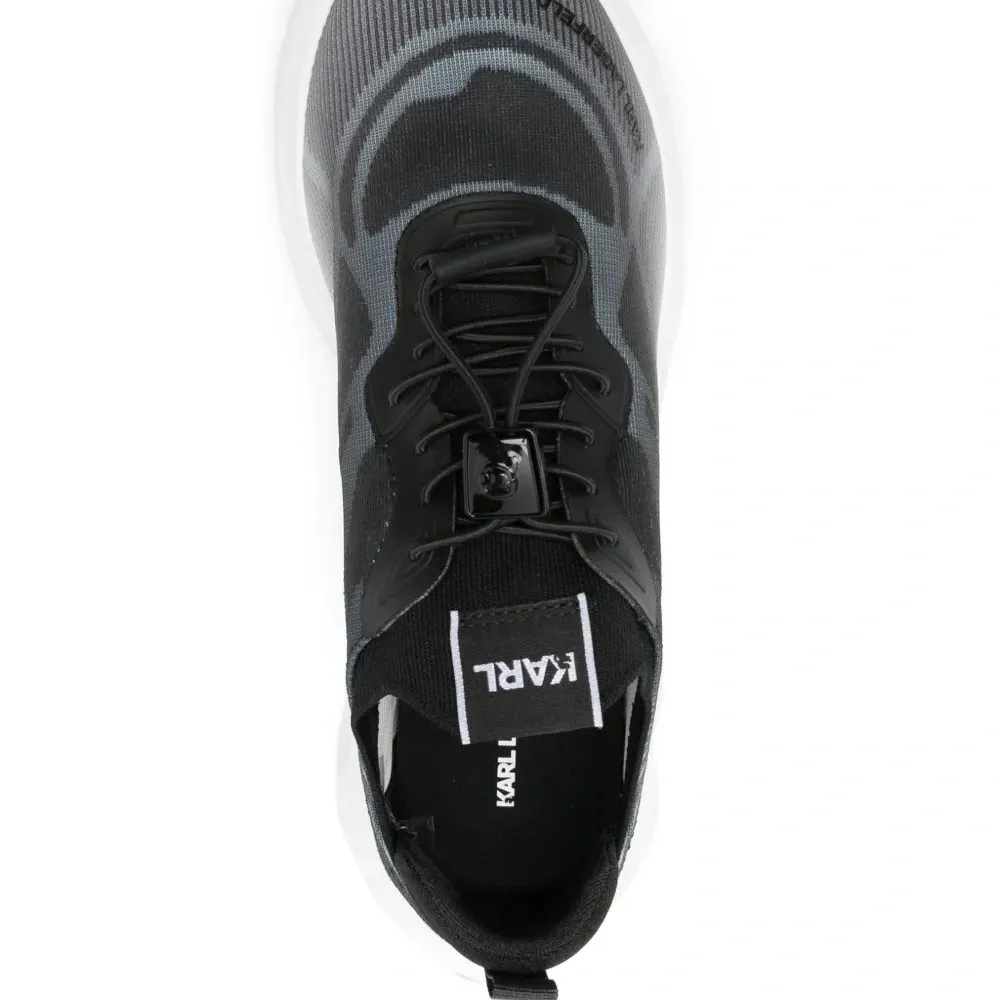 Кроссовки с логотипом Кроссовки с логотипом