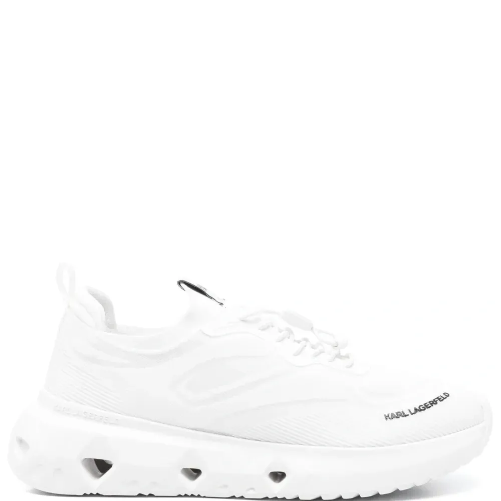 Кроссовки с логотипом