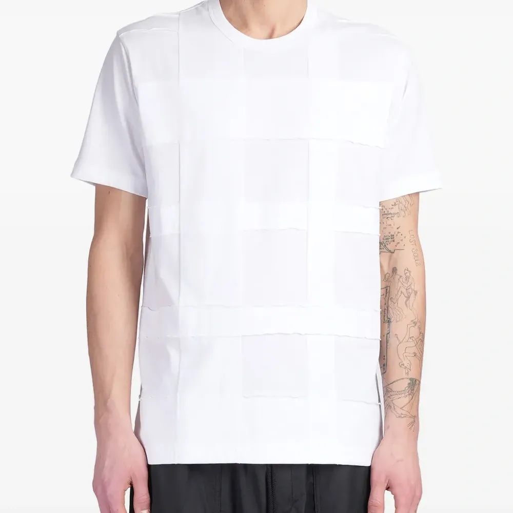 Футболка с круглым вырезом