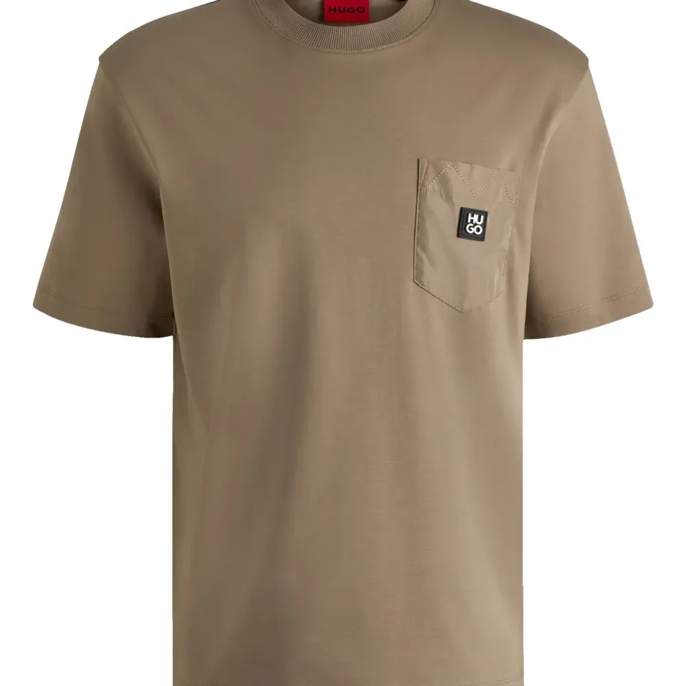 Футболка с нашивкой-логотипом Футболка с нашивкой-логотипом