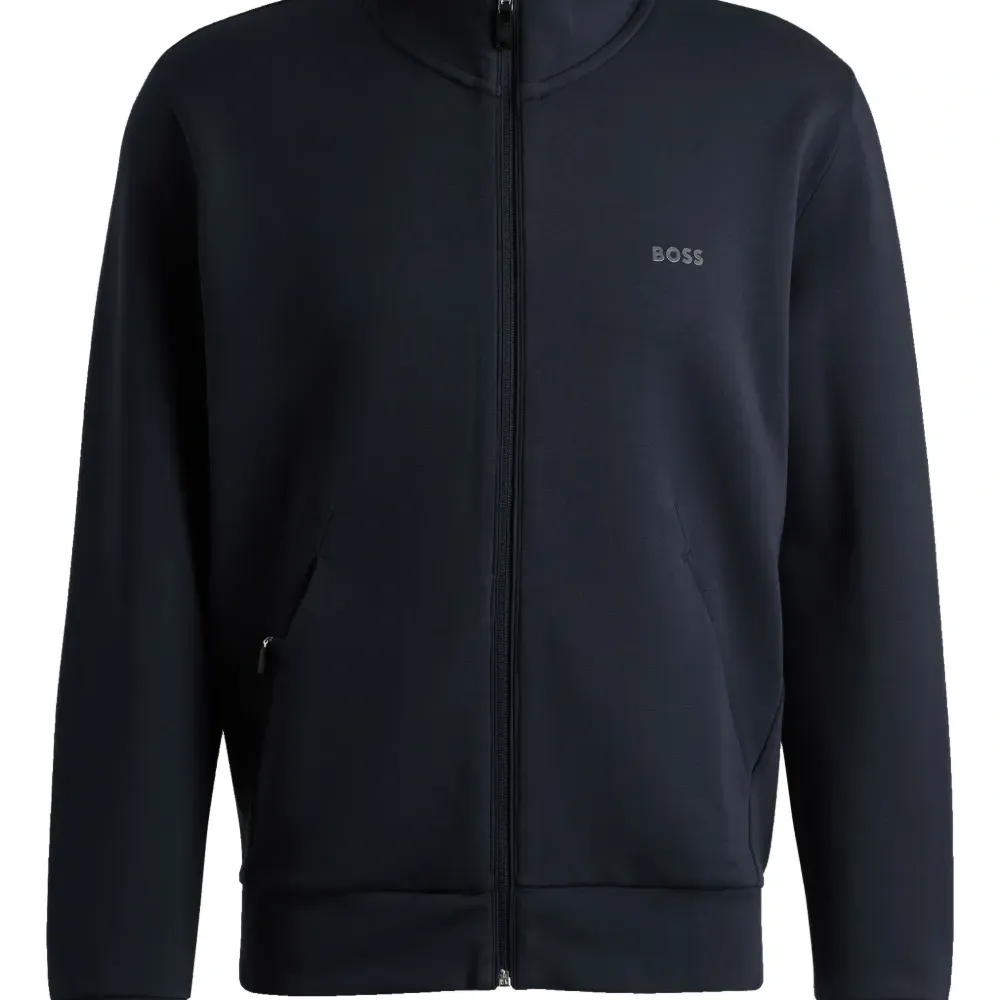 Куртка на молнии