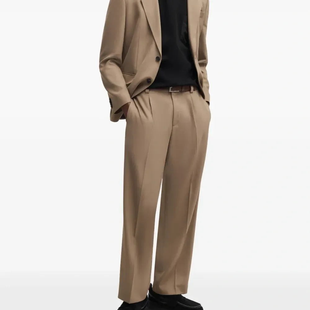 Футболка с логотипом