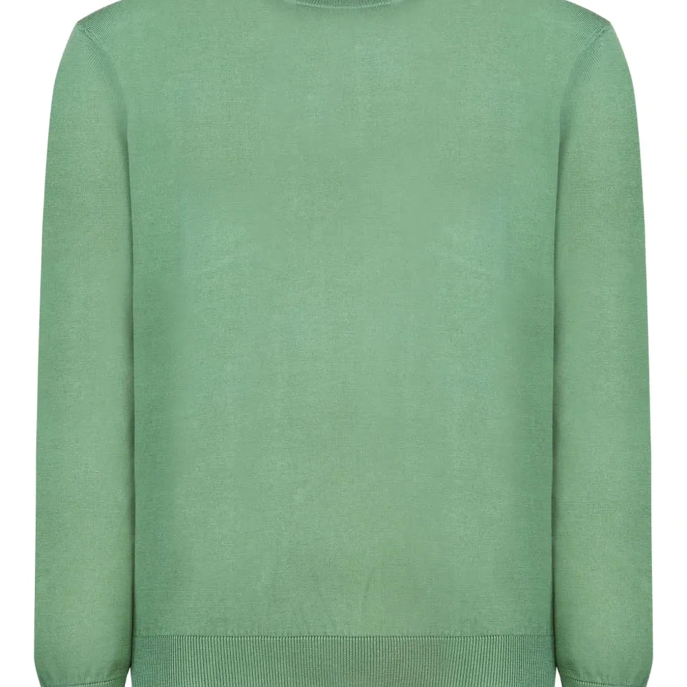 Свитер с круглым вырезом