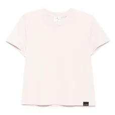 футболка с вышитым логотипом