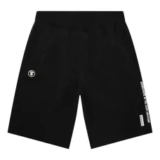 Шорты-бермуды с нашивкой-логотипом