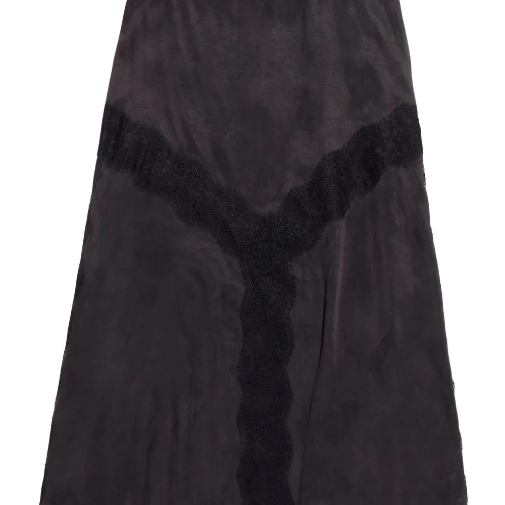 Юбка миди с кружевом