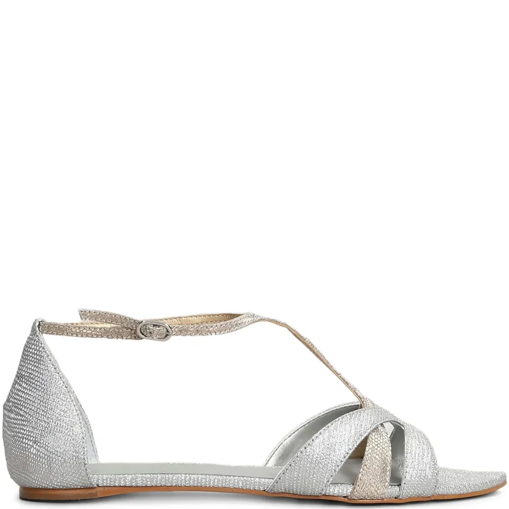 Босоножки с ремешками