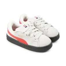 Кроссовки на шнуровке