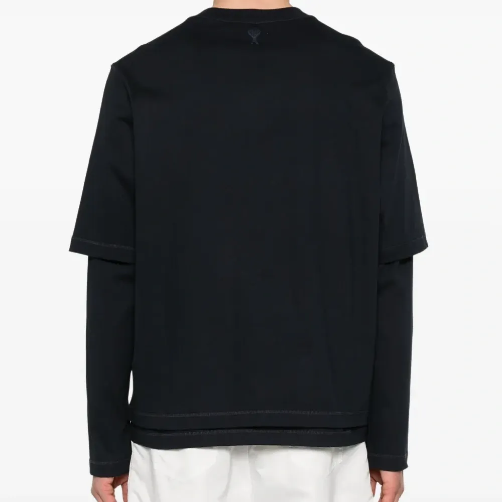 Футболка с логотипом