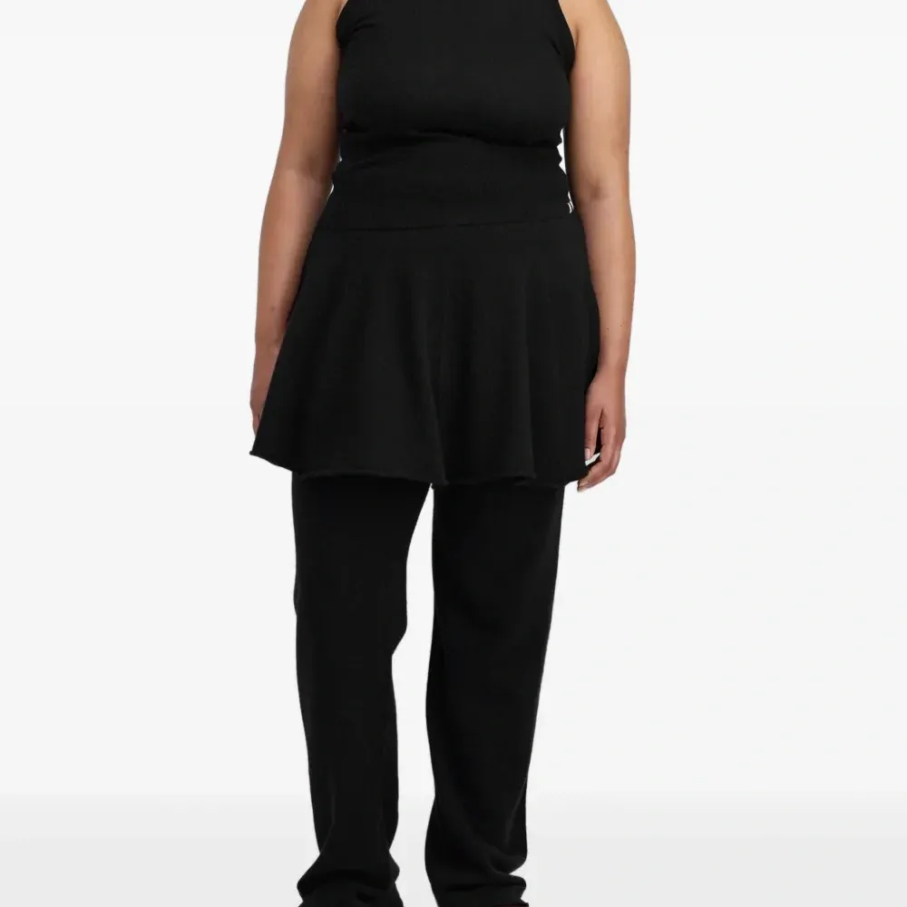 Топ N° 412 без рукавов