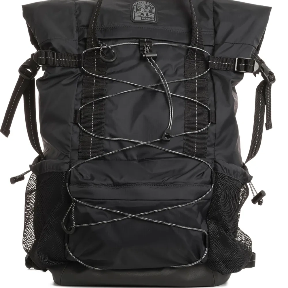 Рюкзак с карманами Рюкзак с карманами