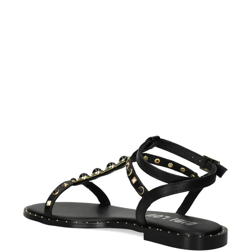 Сандалии с заклепками