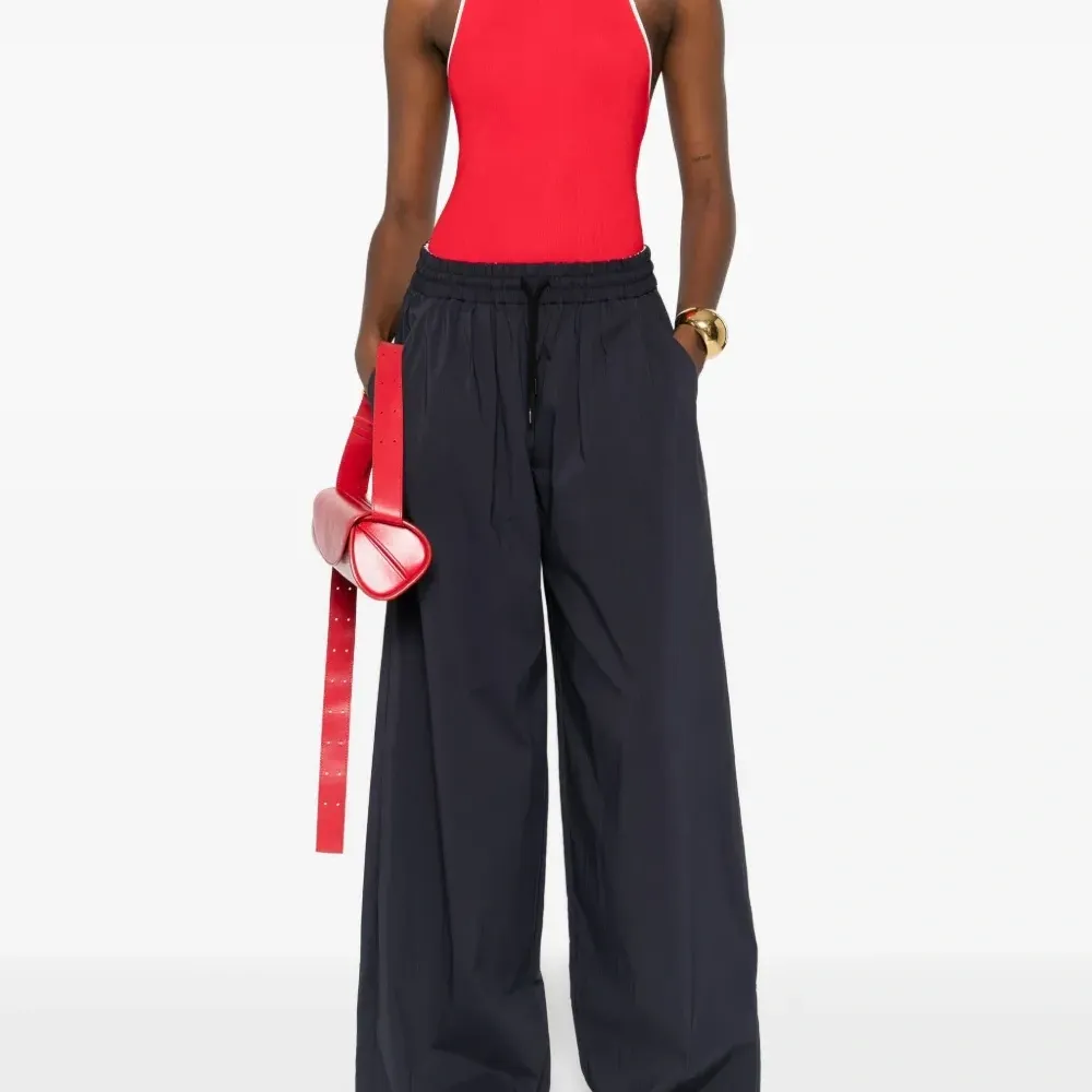 Брюки на эластичном поясе