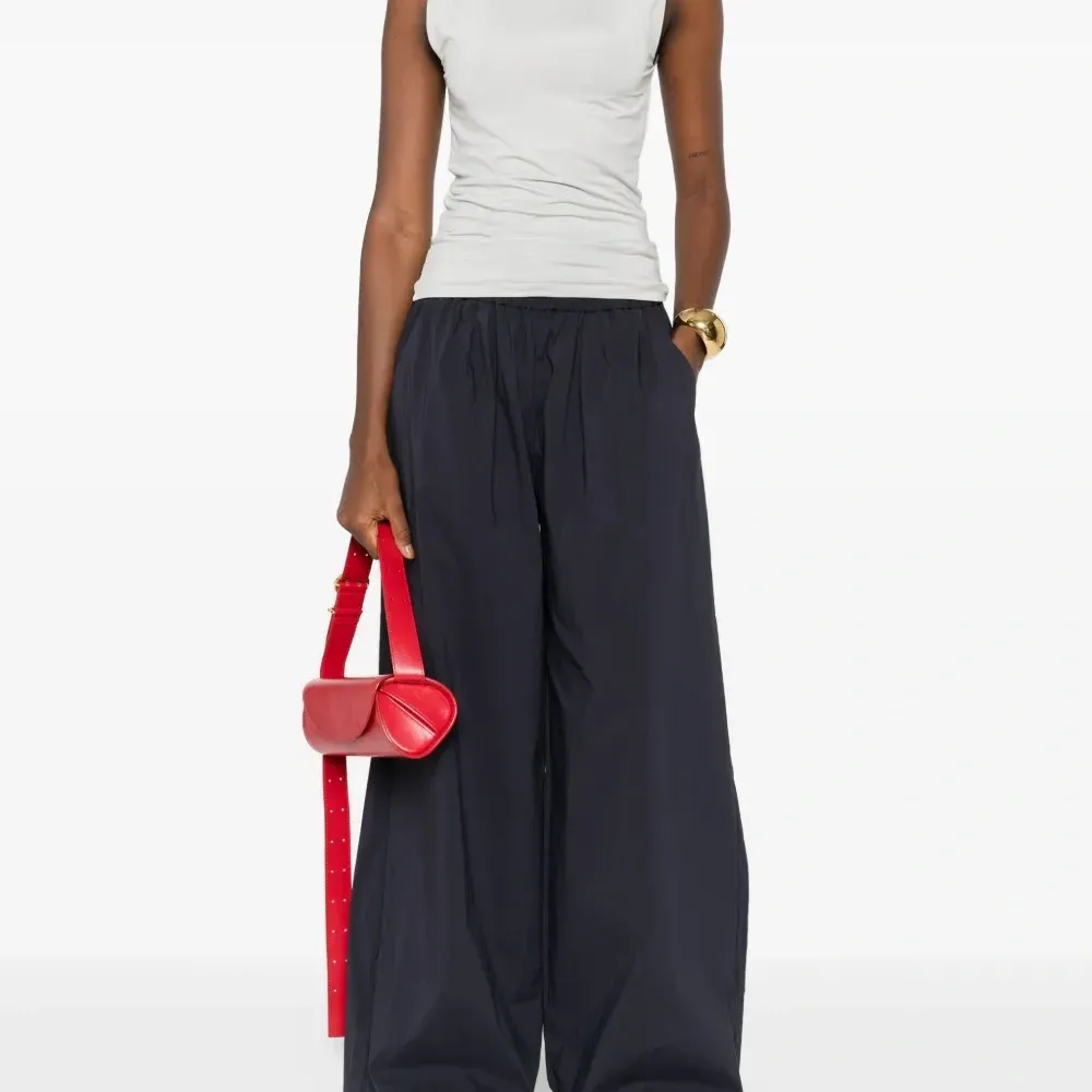 Джемпер с вырезом "лодочка"