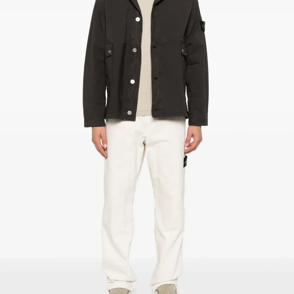 футболка с нашивкой Compass